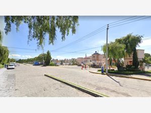 Casa en Venta en Valle de la Hacienda Toluca