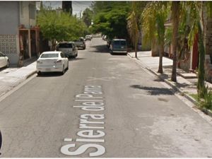 Casa en Venta en Colonial las Puentes San Nicolás de los Garza