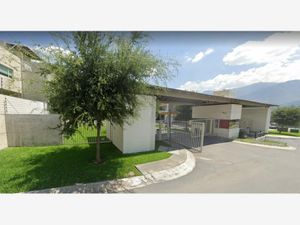 Casa en Venta en Colinas del Huajuco Monterrey