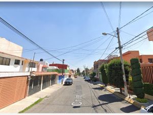 Casa en Venta en Santa Cruz del Monte Naucalpan de Juárez