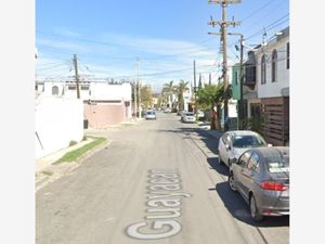 Casa en Venta en Jardines de Casa Blanca San Nicolás de los Garza