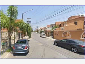 Casa en Venta en Jardines de Anáhuac San Nicolás de los Garza