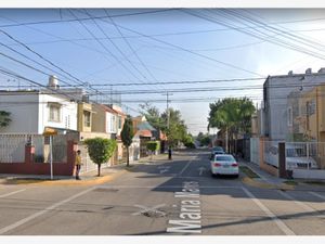 Casa en Venta en Parques Del Nilo Guadalajara