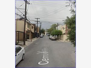 Casa en Venta en Valle de las Cumbres Segundo Sector Monterrey