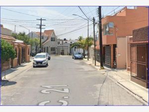 Casa en Venta en Jardines de Anáhuac San Nicolás de los Garza