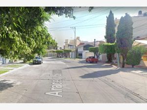 Casa en Venta en Paseos del Sol Zapopan