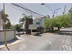 Casa en Venta en Villas la Rioja Monterrey