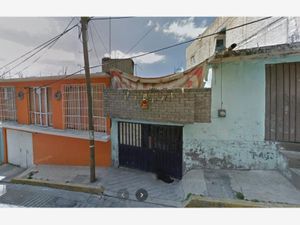 Casa en venta en Mariano Matamoros 000, San José de los Leones 3a Sección,  Naucalpan de Juárez, México, 53760.