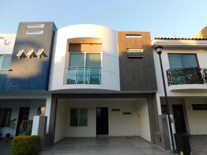 Casa en venta en valdepeñas 00 00, Real de Valdepeñas, Zapopan, Jalisco.  Escuela Primaria Netzahualcóyotl, Life Gym Valdepeñas, La Fusion Salads &  Sushi & Baguettes Restaurant