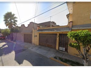 Casas en Av. Riva Palacio, El Sol, Nezahualcóyotl, Méx., México, 57200