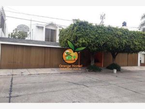 Casa en Venta en Bosques de La Victoria Guadalajara