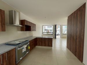 Casa en Venta en Querétaro en El Mirador en Calle Abierta