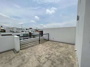 Casa en Venta en Querétaro en El Mirador en Calle Abierta