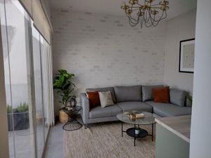 Estrena Casa con Terraza en Cumbres, Zona en Constante Desarrollo!