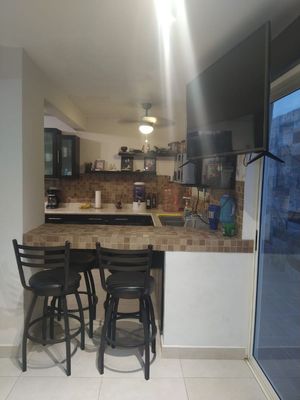 Casa en Venta en Puerta de Hierro (Priv Hacienda Sur)