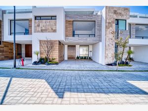 Casa en Venta en Lomas de Angelópolis San Andrés Cholula