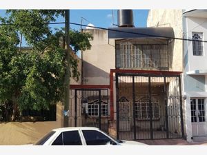 Casa en venta en UNIVERSIDAD 299, Barrio San Juan, Zapotlanejo, Jalisco,  45430.