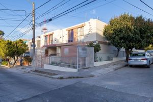 Casas en venta en La Guadalupana, 44220 Guadalajara, Jal., México