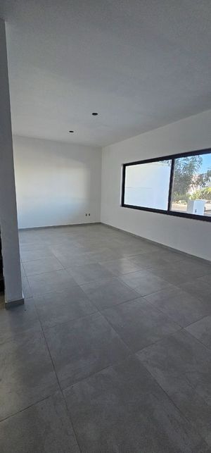 CASA EN VENTA EN ZIBATA, QUERÉTARO