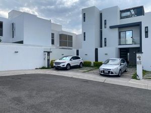 CASA EN VENTA FRACCIONAMIENTO ZIBATA ,QUERÉTARO