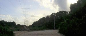 Terreno en Venta con Frente de Carretera en Puerto Morelos Uso Industrial