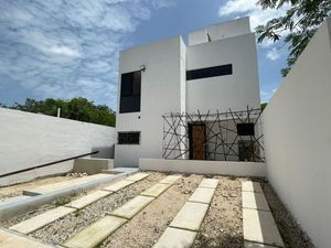 Se vende casa de 3 niveles en  Real Montejo