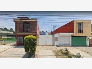 Casa en venta en Calle 4-C 104, * BOSQUES DE SAN SEBASTIAN *, Puebla,  Puebla, 72310.