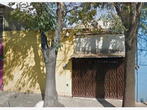 Casa en venta en Los Reyes Ixtacala 1 ra. Seccion, Hab los Reyes Ixtacala  2da Secc, Tlalnepantla de Baz, Méx., México.