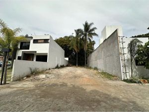 Terreno en Venta en Lomas de la Selva Cuernavaca