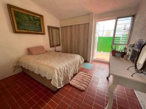 Casa en Venta en Colinas de las Aguilas Zapopan