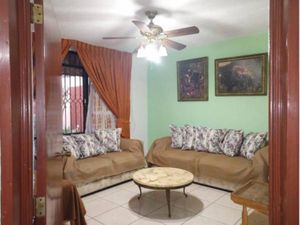 Casa en Venta en Jardines del Rosario Guadalajara