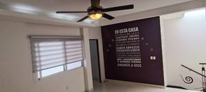 CASA EN VENTA TOTALMENTE AMUEBLADA Y EQUIPADA EN PRIVADA SAN CARLOS