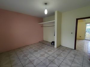 Casa en venta en zona norte poniente con fácil acceso al Libramiento Norte