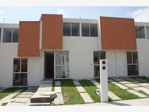 Casa en Venta en San Isidro Castillotla Puebla