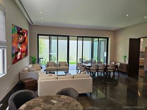 Casa en venta en Colonia del Valle San Pedro Garza García