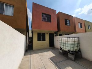 Casa en venta en Desarrollo 204, Mitras Bicentenario, García, Nuevo León.