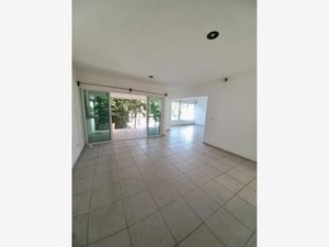 Casa en Venta en Palmira Tinguindin Cuernavaca