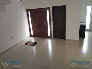 Casa en Venta en Las Lomas Residencial Alvarado