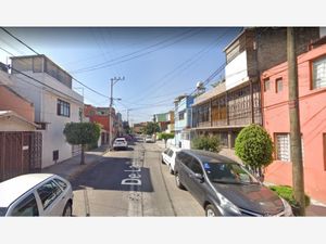 Casa en Venta en Los Reyes Ixtacala 2da. Sección Tlalnepantla de Baz