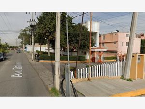 Casa en Venta en Villa de las Flores 1a Sección (Unidad Coacalco) Coacalco de Berriozábal