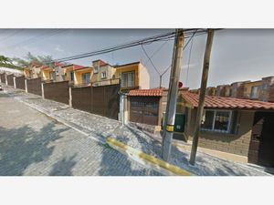 Casa en Venta en Burgos Bugambilias Temixco