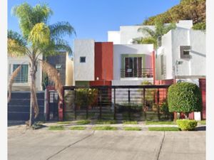 Casa en venta en Guadalupe 2081, BUGAMBILIAS COUNTRY, Zapopan, Jalisco.