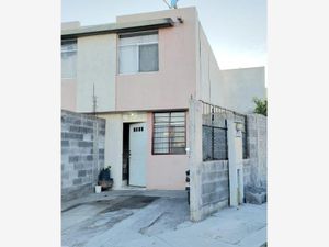 Casa en venta en Ventura de Santa Rosa, Apodaca, Nuevo León.