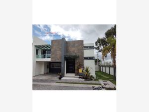 Casa en Venta en Residencial La Cima, Concepción la Cruz Puebla