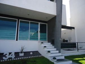 VENTA DE HERMOSA CASA- FRACC. PUNTA ESMERALDA QUERETARO CORREGIDORA 2.95 MDP