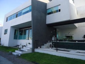 VENTA DE HERMOSA CASA- FRACC. PUNTA ESMERALDA QUERETARO CORREGIDORA 2.95 MDP