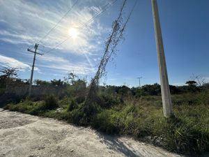 TERRENO EN VENTA EN SAN ANTONIO HOOL, A MTS DE FRACCIONAMIENTO LAS AMERICAS.