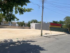 TERRENO A LADO DEL OXXO EN VENTA DE SAN ANGELO, MERIDA.