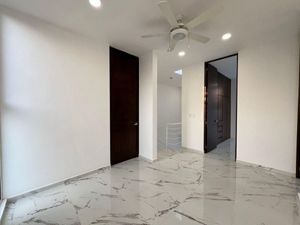 CASA EN VENTA, PRIVADA NORTEMERIDA, KOMCHEN, ENTREGA INMEDIATA