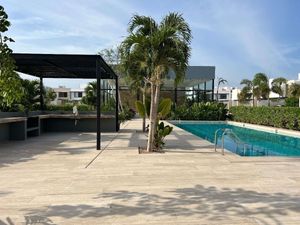 CASA EN VENTA EN PRIVADA CONKAL MÉRIDA, 3 HABITACIONES Y ALBERCA. YA'AX BEH